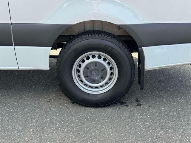 2022 Mercedes-Benz Sprinter 2500 Standard Roof V6