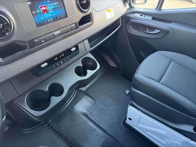2022 Mercedes-Benz Sprinter 1500 Standard Roof I4