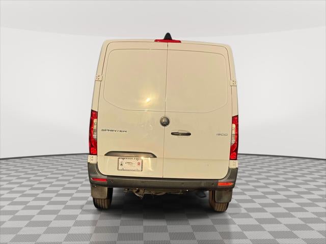 2022 Mercedes-Benz Sprinter 1500 Standard Roof I4