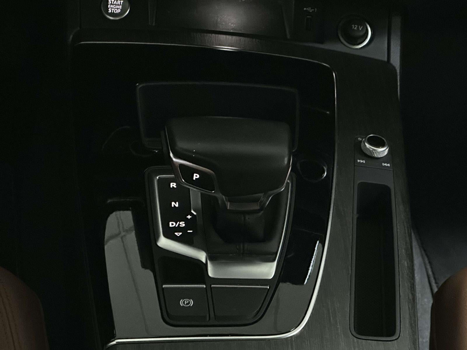 2023 Audi Q5 Premium 40 TFSI quattro S tronic