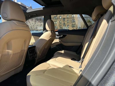 2023 Audi Q8 Premium Plus 55 TFSI quattro Tiptronic