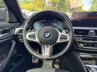 2022 BMW 530 i xDrive