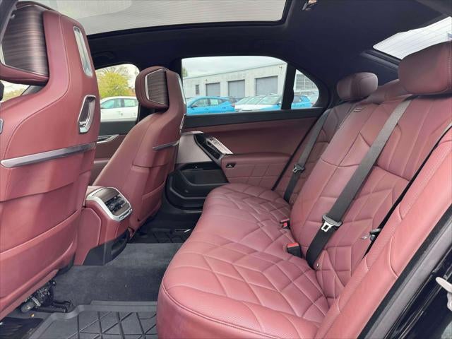 2023 BMW 760 i xDrive
