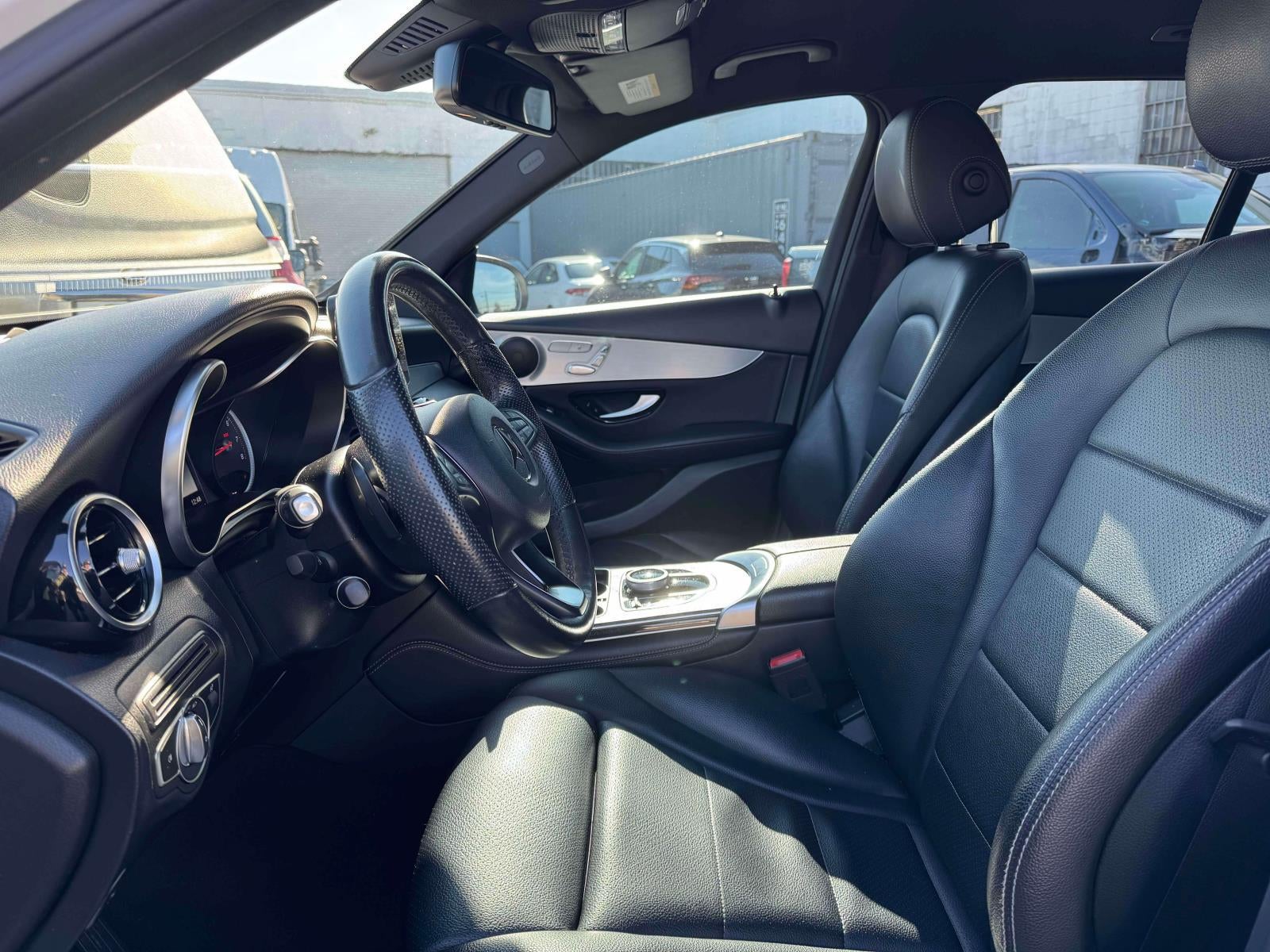 2019 Mercedes-Benz GLC 300 GLC 300