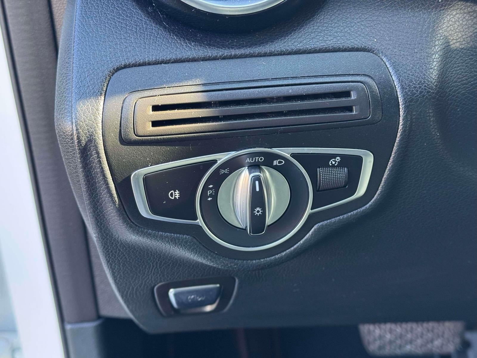 2019 Mercedes-Benz GLC 300 GLC 300