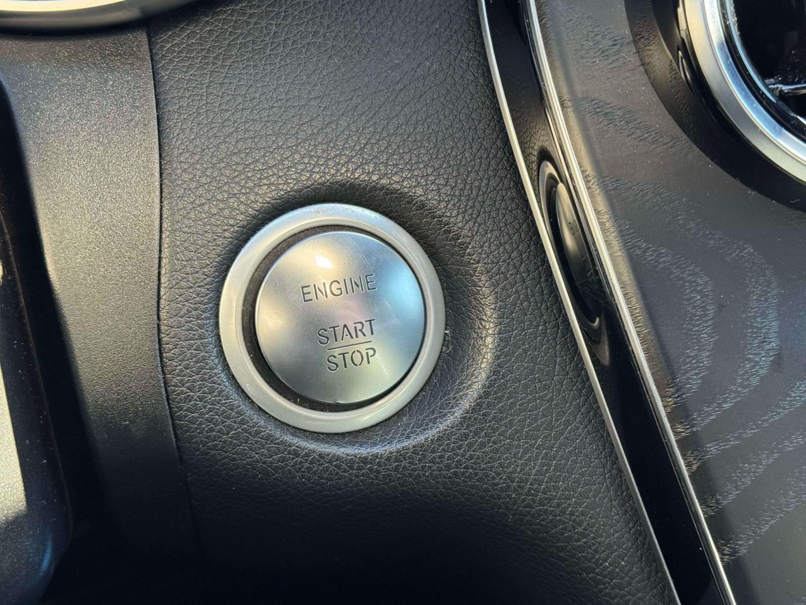 2019 Mercedes-Benz GLC 300 GLC 300