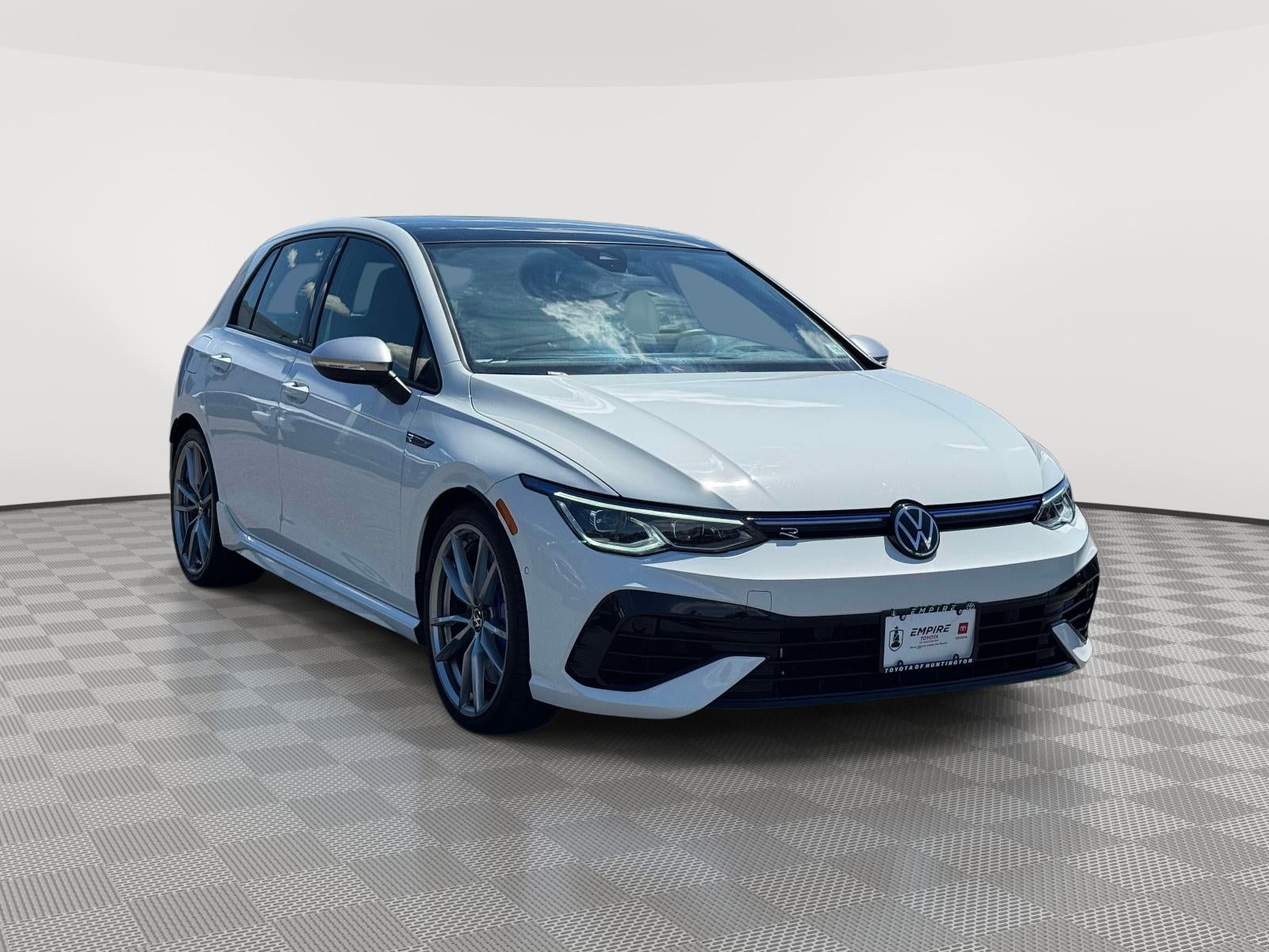 2024 Volkswagen Golf R Golf R 4-door DSG's photo