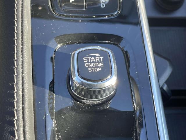 2023 Volvo XC90 B6 Ultimate 6-Seater