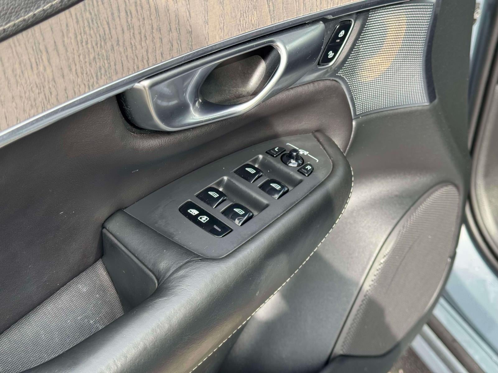 2020 Volvo XC90 T6 Inscription 6 Passenger