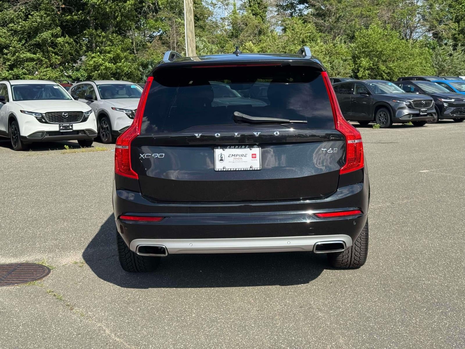 2016 Volvo XC90 T6 Momentum